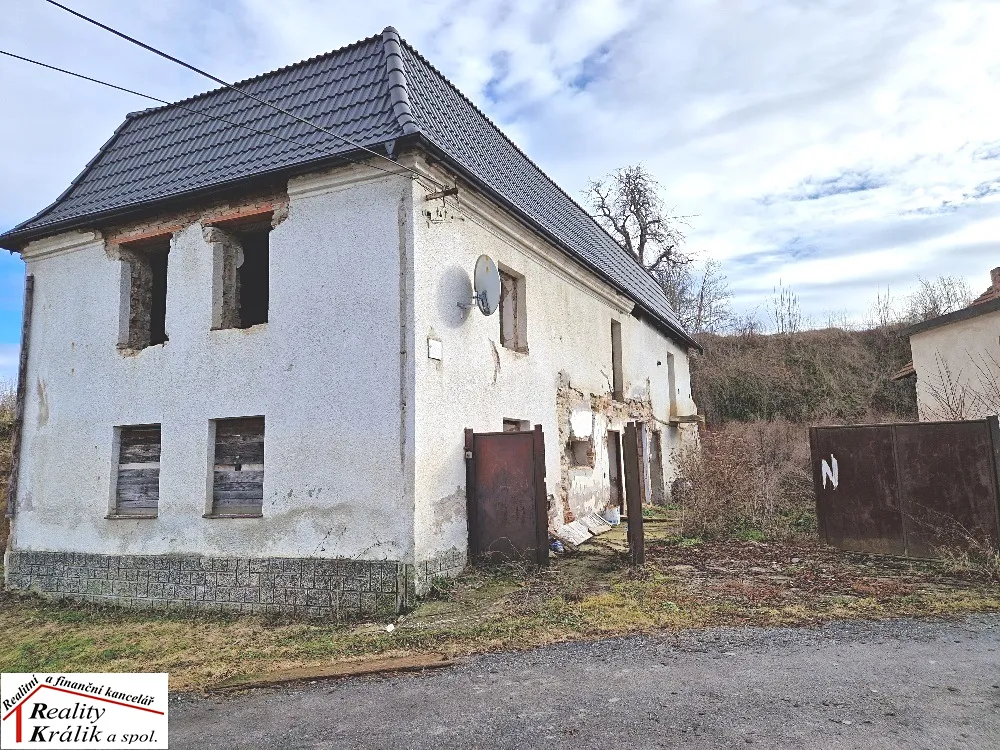 Prodej rodinného domu 240 m², pozemek 529 m²